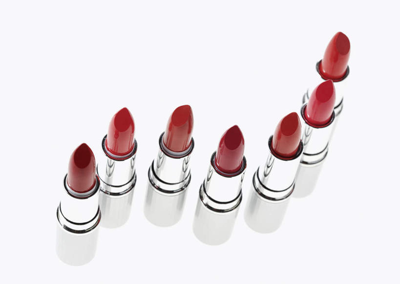 无人,横图,俯视,室内,特写,白天,白色背景,静物,金属制品,许多,金属,弧形,排列,红色,唇膏,化妆品,口红,摄影,影棚,化妆用品,队列,唇棒,彩图,高角度拍摄,影棚拍摄,拍摄