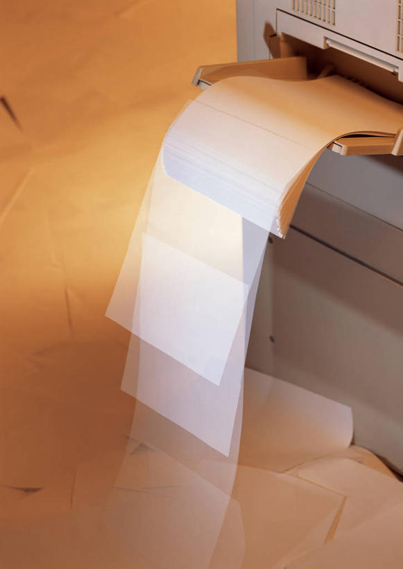 无人,竖图,俯视,室内,特写,白天,静物,阴影,朦胧,模糊,漂浮,飘扬,反射,材料,档案,文件,影子,纸,办公用品,飘落,白色,扫描仪,手稿,资料,下沉,扫描,办公设备,证明,文档,降落,输出设备,飘零,彩图,高角度拍摄