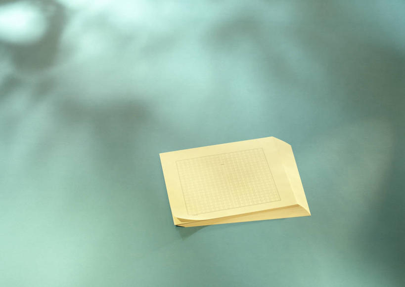 无人,横图,俯视,室内,特写,白天,静物,一排,许多,绿色背景,阴影,整齐,反射,粘性,影子,办公用品,便利贴,便签,文具,排列,黄色,摄影,影棚,堆,办公设备,文具用品,记事,队列,快捷,文化工具,方便,N次贴,便条贴,告诉贴,即时贴,便贴纸,彩图,高角度拍摄,影棚拍摄,拍摄