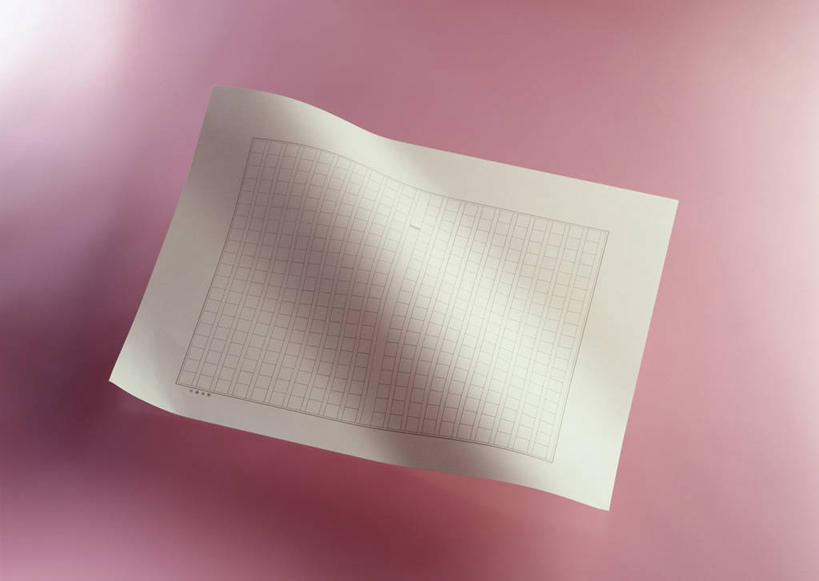 无人,横图,俯视,室内,特写,白天,静物,一张,阴影,粉色背景,曲折,弯曲,反射,纹路,纹理,影子,纸,稿纸,信纸,纸张,便签纸,摄影,蜿蜒,影棚,肌理,彩图,高角度拍摄,影棚拍摄,拍摄,速写纸,文稿纸,演算纸