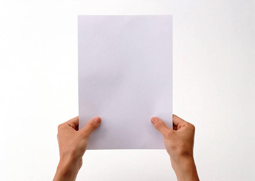 东方人,手,一个人,横图,室内,特写,白天,白色背景,正面,亚洲,双手,仅一个男性,仅一个人,握,纸,复印纸,纸张,拿,拿着,黄种人,仅一个年轻男性,白色,手部,握着,摄影,影棚,空白,男人,男性,年轻男性,亚洲人,半身,彩图,影棚拍摄,拍摄