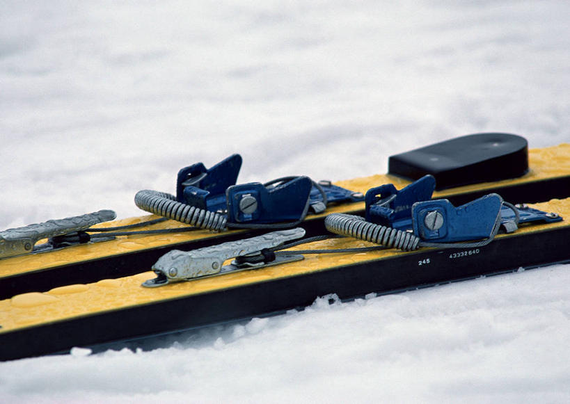 无人,横图,俯视,室外,特写,白天,旅游,度假,美景,雪,大雪,北海道,日本,亚洲,积雪,景观,雪景,冬季,冬天,娱乐,运动器械,自然,享受,休闲,健身器械,景色,放松,寒冷,滑雪板,自然风光,健身器材,滑雪装备,东亚,日本国,北海道地方,北海道岛,严寒,彩图,高角度拍摄,运动器材