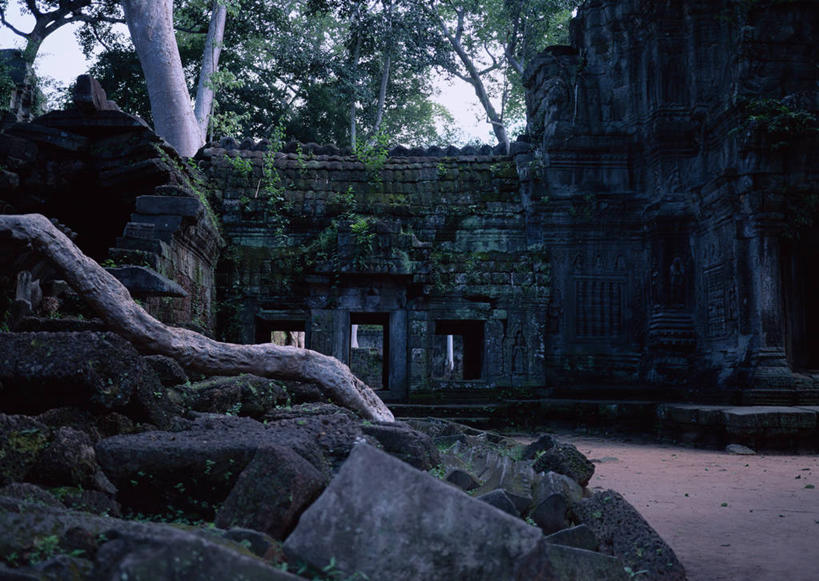 无人,寺庙,横图,室外,白天,正面,旅游,度假,名胜古迹,植物,标志建筑,地标,建筑,柬埔寨,亚洲,节日,遗迹,燃烧,古迹,文化,文物,娱乐,建设,古建筑,树,树木,绿色,自然,香火,庙宇,祈祷,享受,休闲,健康,旅游胜地,放松,许愿,宗教,东南亚,信仰,生长,成长,纪念,祈求,古文明,高棉,塔普伦寺,塔布茏寺,柬埔寨王国,吉蔑,平安,彩图,庙,寺