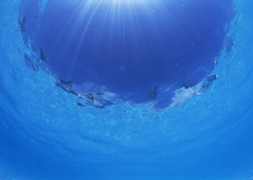 无人,横图,室外,白天,仰视,旅游,度假,海底,水下,海浪,海洋,美景,日本,亚洲,梦幻,透明,发光,光束,景观,浪花,水底,光亮,娱乐,冲绳,蓝色,自然,海水,享受,休闲,景色,放松,海底世界,冲绳县,未来,发亮,自然风光,海景,东亚,憧憬,琉球群岛,日本国,九州地方,理智,沉静,冷色,高深,冷淡,八重山群岛,大海,风浪,海,海床,海水的波动,近岸浪,涌浪,彩图,低角度拍摄,竹富町,八重山郡