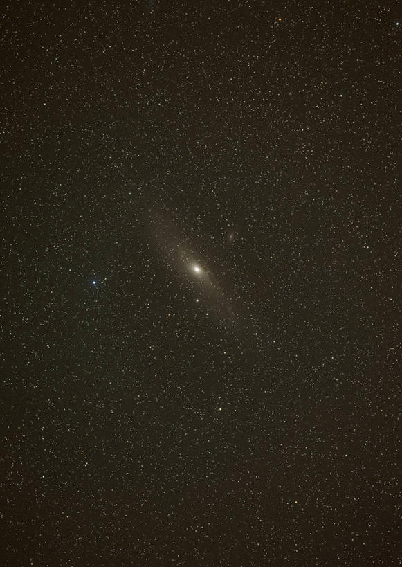 无人,竖图,室外,夜晚,正面,探险,神秘,宇宙,极光,星空,夜景,科学,太空,星球,星云,漩涡,辉煌,浪漫,美丽,自然,灿烂,探索,太阳系,仙女座,仙女座星系,气象,发现,华丽,天体,仙女星系,美好,银河系,神奇,星体,天文学,外太空,旋涡星系,绚烂,光耀,极光带,极光弧,极光幔,极光芒,极光片,星夜,夜空,彩图,M31星云,NGC224星系