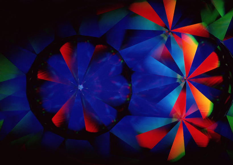 无人,横图,彩色,室内,特写,白天,正面,抽象,游戏,数码,科技,玩具,万花筒,阴影,黑色背景,花纹,光线,网络,影子,高光,几何,计算机图形,玩,合成,娱乐,休闲,夸张,益智,刺眼,活动,耀眼,五颜六色,虚幻,色彩斑斓,电脑合成图,数码合成图,合成图,发泄,消遣,智力,五彩缤纷,宣泄,深奥,五彩斑斓,刺目,扎眼,空幻,五光十色,玩耍,嬉戏,彩图,光学玩具