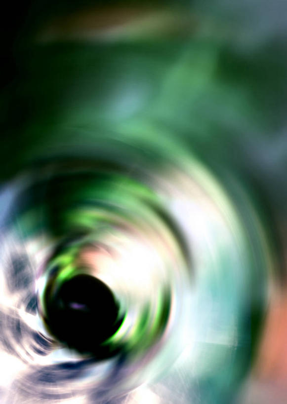 无人,竖图,室内,白天,正面,抽象,数码,科技,阴影,朦胧,模糊,光线,网络,影子,高光,几何,计算机图形,凌乱,合成,绿色,白色,黑色,夸张,刺眼,耀眼,电脑合成图,数码合成图,混乱,合成图,深奥,纷乱,缭乱,庞杂,刺目,扎眼,彩图