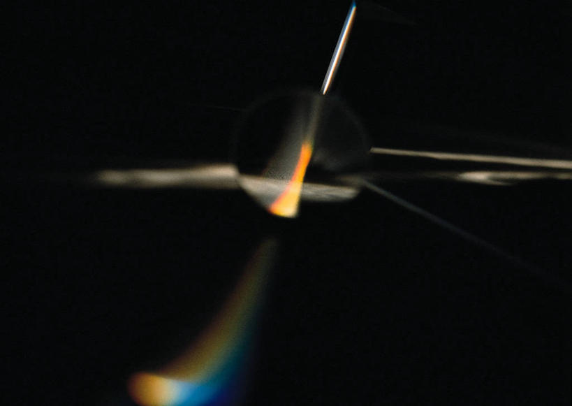 无人,横图,室内,特写,白天,正面,抽象,数码,科技,阴影,黑色背景,光线,网络,影子,水晶,高光,几何,计算机图形,合成,蓝色,绿色,橙色,夸张,刺眼,耀眼,虚幻,电脑合成图,数码合成图,合成图,深奥,水晶制品,刺目,扎眼,空幻,彩图