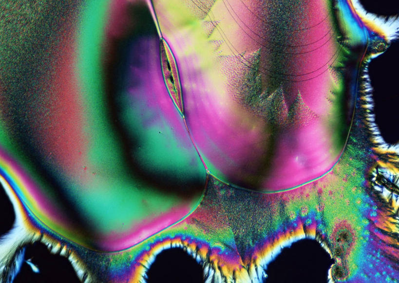 无人,横图,俯视,彩色,室内,特写,白天,仪器,许多,检查,反射,分析,光泽,科学,结晶,显微镜,水晶,光芒,很多,观察,清晰,探索,放大,观看,五颜六色,仔细,色彩斑斓,透镜,维生素,凸透镜,聚焦,关注,五彩缤纷,维生素c,光学,清楚,五彩斑斓,五光十色,显微图片,彩图,高角度拍摄,抗坏血酸,水溶性维生素,L-抗坏血酸