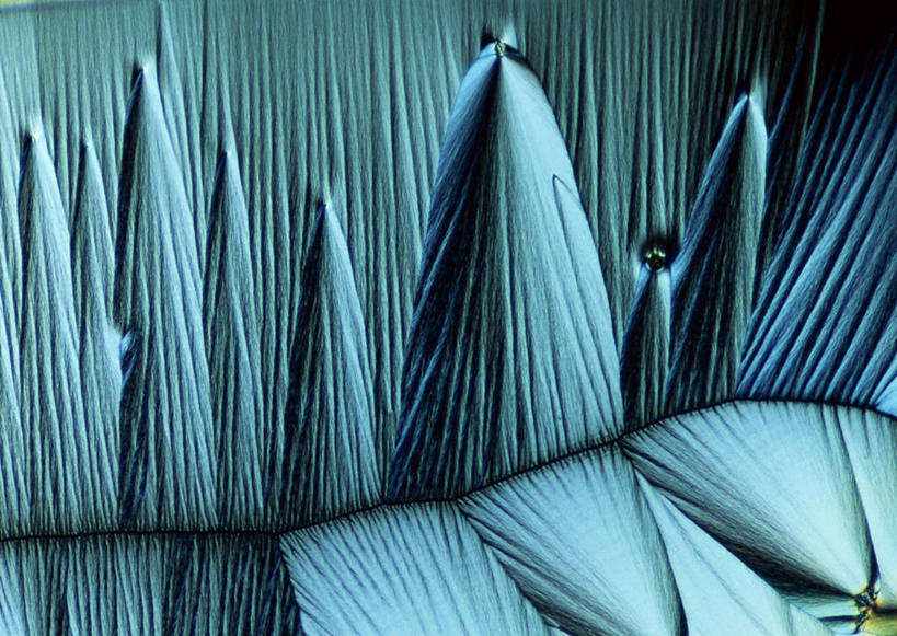 无人,横图,俯视,彩色,室内,特写,白天,仪器,许多,检查,反射,分析,光泽,科学,结晶,显微镜,水晶,光芒,很多,绿色,观察,清晰,探索,放大,观看,五颜六色,仔细,色彩斑斓,透镜,维生素,凸透镜,聚焦,关注,五彩缤纷,维生素c,光学,清楚,五彩斑斓,五光十色,显微图片,彩图,高角度拍摄,抗坏血酸,水溶性维生素,L-抗坏血酸