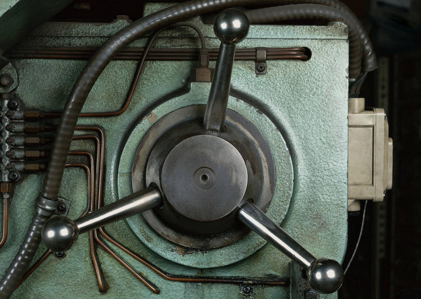 无人,工厂,横图,室内,特写,白天,正面,机器,零件,齿轮,静物,金属制品,连接,组合,金属,机械,链接,螺母,制造,螺帽,机床,阀门,五金,调节,紧固,拼接,拼凑,螺丝帽,车床,拼合,凑集,聚合,撮合,链结,牢固,稳压,彩图,工地,制造厂,截止,工具机,工作母机,导流,分流