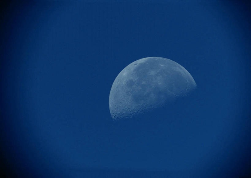 无人,横图,室外,特写,白天,仰视,旅游,度假,美景,日本,亚洲,景观,月亮,月光,娱乐,蓝色,蓝天,天空,自然,天,享受,休闲,景色,放松,晴朗,明亮,自然风光,东亚,本州,万里无云,关东地方,本州岛,日本国,栃木,栃木县,皎洁,晴空,晴空万里,彩图,低角度拍摄