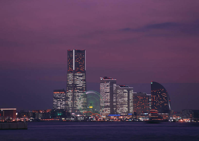 无人,家,高楼大厦,横图,室外,白天,正面,度假,海浪,海洋,美景,日落,城市风光,城市,大厦,建筑,摩天大楼,神奈川,日本,亚洲,房屋,屋子,景观,浪花,晚霞,霞光,落日,建筑群,横滨,横滨市,神奈川县,娱乐,建设,楼房,住宅,海水,黄昏,享受,休闲,景色,彩霞,放松,海景,东亚,本州,首府,关东地方,本州岛,日本国,港未来21区,夕照,薄暮,大海,风浪,海,海水的波动,近岸浪,涌浪,夕阳,彩图,傍晚,房子,大楼,高层建筑,高楼,摩天楼,斜阳