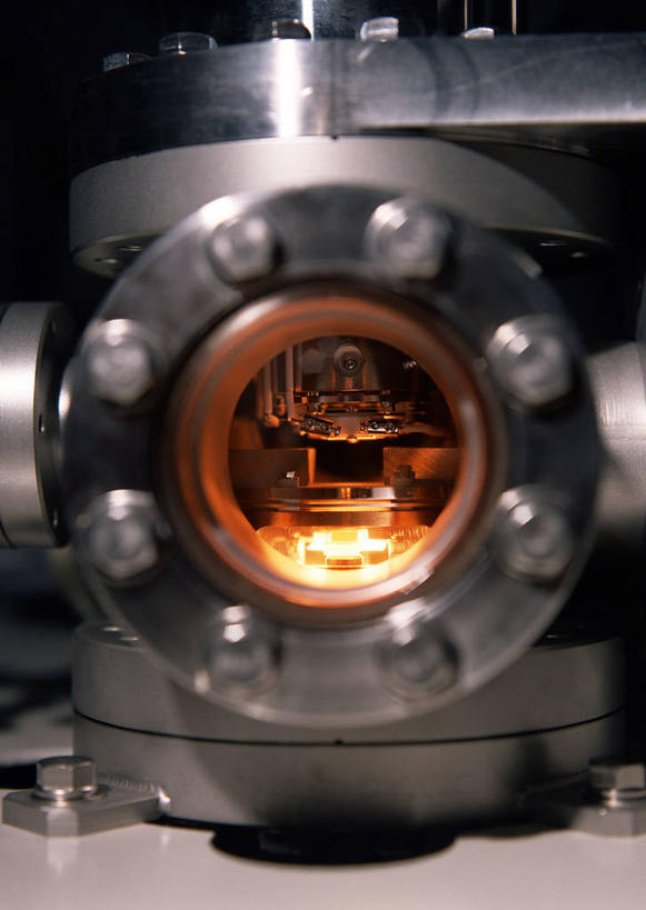 无人,竖图,室内,特写,白天,正面,机器,研发,仪器,静物,阴影,研究,反射,科学,影子,实验室,研究室,机械,科研,化验,检验,试验室,彩图,质谱计,质谱仪,验