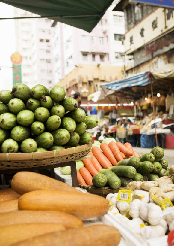 无人,家,菜场,竖图,室外,白天,正面,购物,旅游,度假,消费,美景,城市风光,城市,建筑,黄瓜,蔬菜,香港,中国,亚洲,阴影,朦胧,模糊,新鲜,光线,影子,房屋,屋子,景观,公寓,食品,集市,市场,娱乐,建设,洋房,楼房,住宅,食物,阳光,享受,休闲,景色,放松,金融,有机食品,绿色食品,港,选购,贸易,东亚,九龙,香港特别行政区,港澳台,中华人民共和国,九龙半岛,菜市,油尖旺区,青瓜,胡瓜,彩图,房子,菜市场
