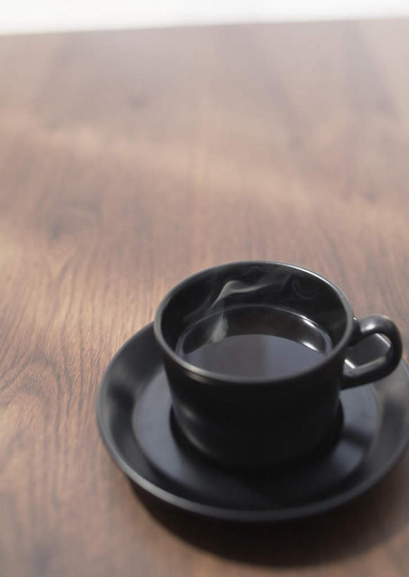 无人,家,客厅,竖图,俯视,室内,特写,白天,幸福,别墅,茶,家具,装修,桌子,建筑,杯子,餐具,欧式,阴影,朦胧,模糊,装饰,反射,木制,碟子,盘,影子,房屋,屋子,公寓,茶叶,一杯,豪华,茶几,娱乐,建设,现代,装潢,洋房,楼房,住宅,盘子,木制品,水杯,碟,室内装潢,享受,休闲,温馨,放松,乐趣,样板房,明亮,提神,起居室,舒适,家居装潢,醒脑,房屋设计,地中海风格,古典风格,简约风格,室内设计,宽敞,样板房装潢,客堂,设计,茶杯,彩图,高角度拍摄,房子