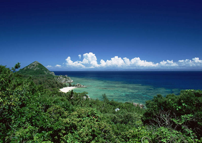 无人,横图,室外,白天,正面,旅游,度假,岛屿,海浪,海洋,礁石,石头,美景,森林,沙滩,树林,植物,日本,亚洲,阴影,光线,沙子,石子,影子,岛,海岸,景观,浪花,水平线,云,云朵,辽阔,海平线,沙地,云彩,娱乐,冲绳,树,树木,蓝色,绿色,白云,蓝天,天空,阳光,自然,海水,天,享受,休闲,广阔,景色,放松,生长,晴朗,成长,一望无际,冲绳县,自然风光,海景,东亚,琉球群岛,日本国,九州地方,无边无际,一马平川,大海,风浪,海,海水的波动,海滩,礁,近岸浪,列岛,群岛,石块,岩石,涌浪,诸岛,晴空,彩图,岛尻郡,伊是名村,伊是名岛,水天相接,水天一线