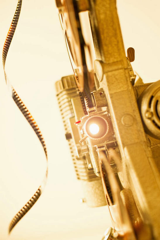 无人,竖图,室内,特写,白天,正面,机器,静物,阴影,朦胧,模糊,光线,影子,灯光,设备,机械,摄影,影棚,古董,声音,影像,装置,古玩,放映机,电影胶片,电影胶片盘,胶片盘,电影放映机,彩图,影棚拍摄,拍摄