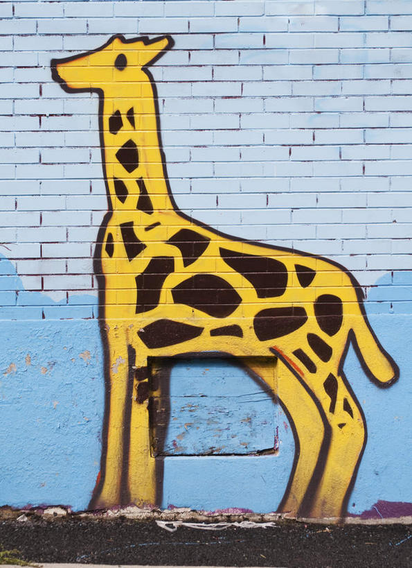无人,站,竖图,室外,白天,侧面,度假,绘画,美景,城市风光,城市,哺乳动物,长颈鹿,野生动物,加拿大,艺术,装饰,墙,景观,注视,文化,娱乐,壁画,墙壁,墙面,一只,黄色,动物,观察,看,站着,享受,休闲,景色,放松,活泼,观看,华丽,修饰,点缀,察看,北美,北美洲,关注,美洲,北亚美利加洲,亚美利加洲,衬托,美观,雅致,雅观,魁北克省,蒙特利尔,蒙特利尔市,蒙特娄,圣人之城,画画,站立,彩图,全身