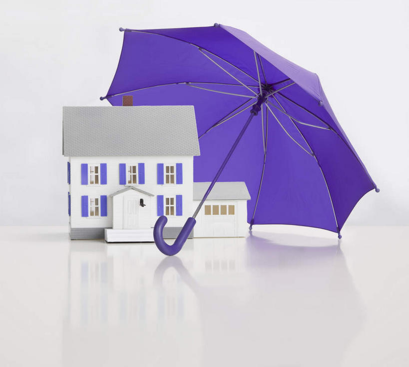 无人,家,横图,室内,特写,白天,白色背景,正面,别墅,一把,一幢,阴影,立体,反射,空间,伞,影子,雨伞,遮阳伞,房屋,屋子,公寓,阳伞,洋房,楼房,住宅,紫色,模型,规划,摄影,影棚,太阳伞,直观,建筑模型,建筑设计,设计,彩图,影棚拍摄,拍摄,房子