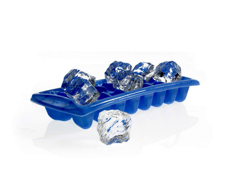 无人,横图,室内,特写,白天,白色背景,正面,一排,许多,阴影,整齐,反射,影子,塑胶,冰,冰块,冷冻,盒子,排列,蓝色,容器,寒冷,摄影,塑胶制品,影棚,冷藏,储藏,冰冷,储存,队列,保鲜,彩图,影棚拍摄,拍摄,贮存