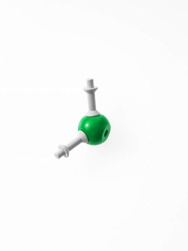 无人,竖图,室内,特写,白天,白色背景,正面,静物,阴影,反射,影子,一个,绿色,模型,摄影,影棚,单个,分子结构,分子几何,分子立体结构,分子形状,彩图,影棚拍摄,拍摄