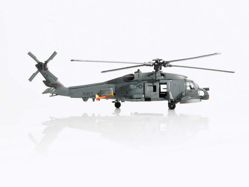 无人,横图,室内,特写,白天,白色背景,正面,游戏,飞机,静物,玩具,阴影,反射,影子,玩,娱乐,航空,交通工具,休闲,益智,摄影,影棚,一架,活动,直升机,直升飞机,发泄,消遣,智力,载具,宣泄,玩耍,嬉戏,彩图,影棚拍摄,拍摄