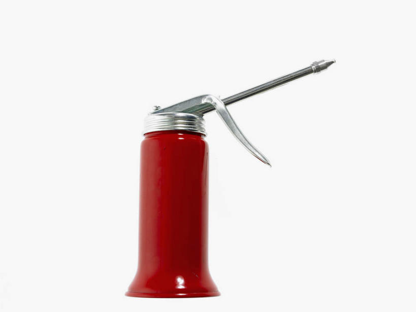 无人,横图,室内,特写,白天,白色背景,正面,静物,金属制品,金属,壶,一个,红色,容器,摄影,影棚,单个,储藏,储存,油壶,彩图,影棚拍摄,拍摄,贮存