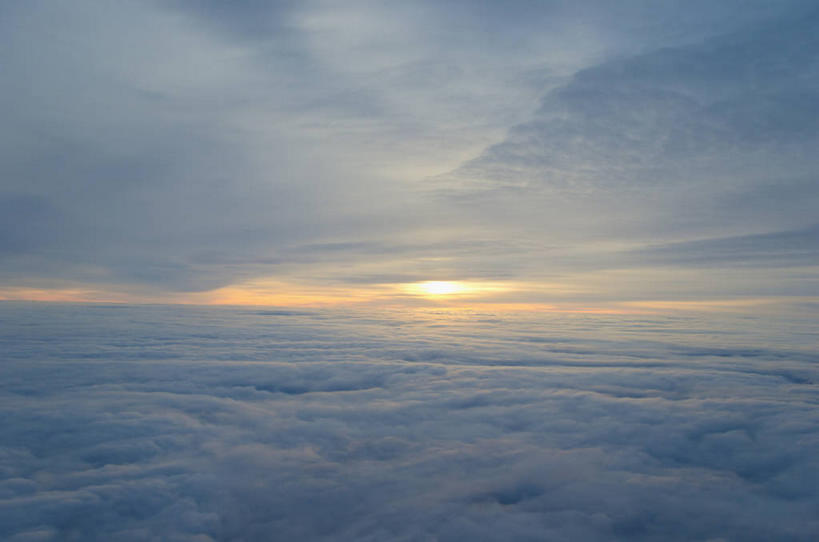 无人,横图,室外,白天,正面,日出,太阳,地平线,云,云朵,辽阔,地面,朝霞,晨曦,黎明,云彩,白云,阳光,广阔,一望无际,延伸,天地相交,无边无际,一马平川,朝阳,彩图,卯时,破晓,日始