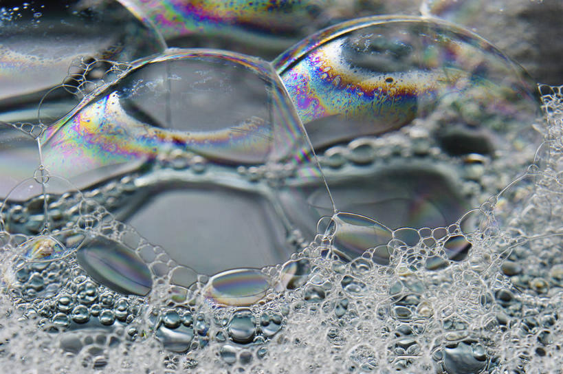 无人,横图,彩色,室内,特写,白天,正面,化妆,美容,水,护肤,波纹,透明,液体,气泡,水滴,涟漪,漩涡,水泡,水珠,水纹,泡泡,化妆品,肥皂,香皂,日用品,洗浴用品,清洁,保养,享受,休闲,放松,保健,摄影,影棚,五颜六色,色彩斑斓,圆弧,护肤品,化妆用品,护肤用品,五彩缤纷,舒缓,养颜,去污,紧肤,嫩肤,五彩斑斓,通明,五光十色,光谱,光谱学,光学频谱,洗涤,彩图,影棚拍摄,拍摄