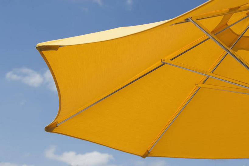 无人,横图,室外,白天,仰视,旅游,度假,美景,城市,美国,一把,阴影,光线,伞,影子,雨伞,遮阳伞,景观,云,云朵,云彩,娱乐,阳伞,黄色,蓝色,白云,蓝天,天空,阳光,自然,天,享受,休闲,景色,放松,晴朗,北美,太阳伞,北美洲,自然风光,美洲,佛罗里达,佛罗里达州,迈阿密,佛州,阳光州,北亚美利加洲,亚美利加洲,晴空,彩图,低角度拍摄,县治,戴德县,迈阿密.戴德县