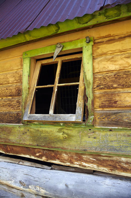 无人,家,木屋,竖图,室外,白天,正面,旅游,度假,窗户,标志建筑,地标,建筑,美国,屋顶,顶棚,娱乐,建设,玻璃窗,住宅,享受,休闲,旅游胜地,放松,北美,北美洲,美洲,抛弃,科罗拉多州,科罗拉多,北亚美利加洲,亚美利加洲,百年州,彩图,茅舍,茅屋,棚屋,小木屋,小屋