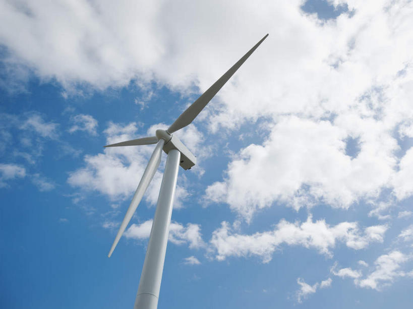 无人,横图,室外,白天,仰视,农业,风能,风力发电机,风车,美国,阴影,环保,电力,光线,影子,云,云朵,云彩,设备,蓝色,白云,蓝天,天空,阳光,天,发电,机械,工业,能源,晴朗,资源,北美,北美洲,犹他州,风力机,美洲,利用,低碳,北亚美利加洲,亚美利加洲,犹他,蜂窝之州,蜂房州,盐湖,大盐湖,风力发电,晴空,彩图,低角度拍摄