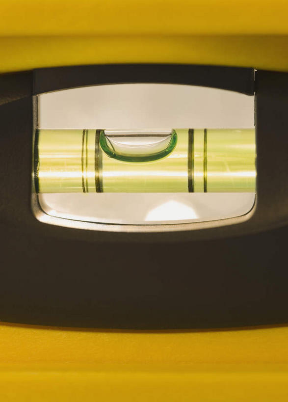 无人,竖图,室内,特写,白天,正面,装修,建筑,静物,阴影,反射,测量,影子,刻度,一个,尺,垂直,单个,测量工具,水平仪,水平,尺子,水平尺,水准仪,量具,量仪,水平仪器,彩图