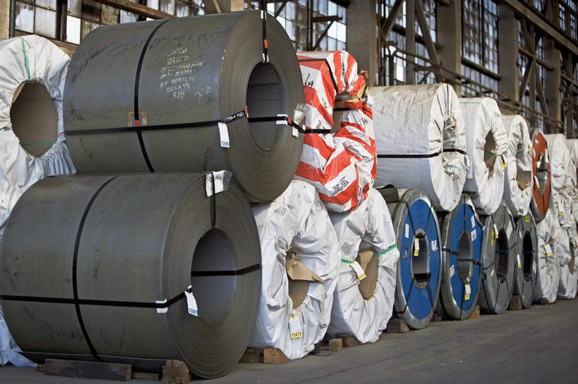 无人,工厂,横图,室内,白天,正面,车间,窗户,一排,曲折,弯曲,整齐,钢铁,玻璃窗,排列,蜿蜒,堆,队列,彩图,制造厂