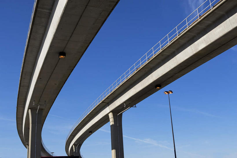 无人,横图,室外,白天,仰视,度假,美景,城市风光,城市,道路,路,路灯,公路,照明,美国,阴影,光线,影子,景观,云,云朵,高架,灯光,交通,云彩,娱乐,灯,蓝色,白云,蓝天,天空,阳光,天,享受,休闲,景色,放松,晴朗,照亮,北美,北美洲,照明设备,美洲,高架桥,高架道路,跨线桥,亚特兰大,佐治亚州,首府,佐治亚,乔治亚州,南方帝国州,北亚美利加洲,亚美利加洲,亚特兰大市,晴空,彩图,低角度拍摄