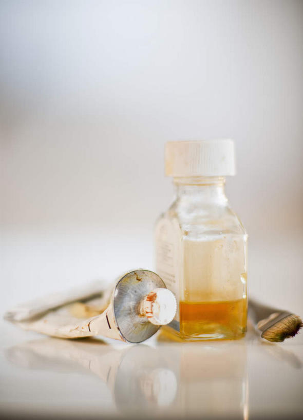 无人,竖图,室内,特写,白天,正面,金属制品,阴影,朦胧,模糊,反射,金属,影子,容器,储藏,颜料,储存,彩图,贮存