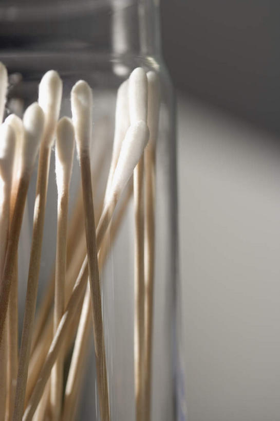 无人,竖图,室内,特写,白天,白色背景,正面,静物,玻璃,许多,朦胧,模糊,很多,玻璃制品,一个,玻璃瓶,瓶子,棉花棒,棉签,摄影,影棚,单个,棉棒,广口瓶,擦拭棒,彩图,影棚拍摄,拍摄