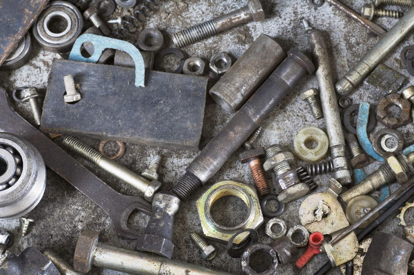 无人,横图,俯视,室内,特写,白天,静物,金属制品,一堆,许多,连接,堆叠,堆积,组合,金属,工具,凌乱,堆,扳手,螺丝刀,起子,链接,五金,混乱,紧固,拼接,拼凑,螺蛳,田螺,拼合,凑集,聚合,撮合,链结,牢固,扳头,改锥,蜗篱,师螺,蜗蠃,方田螺,纷乱,缭乱,庞杂,彩图,高角度拍摄