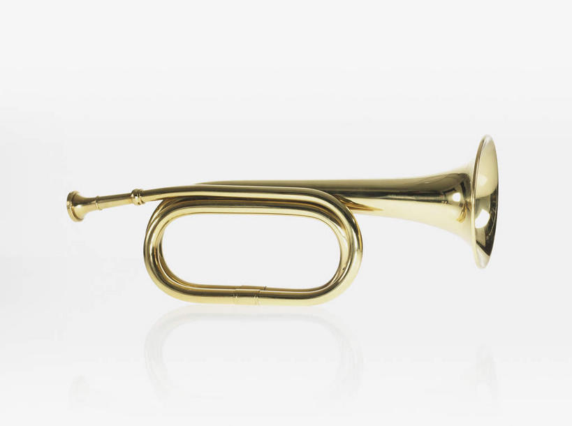 无人,横图,室内,特写,白天,白色背景,正面,静物,金属制品,阴影,反射,金属,影子,乐器,铜管乐器,小号,一个,摄影,影棚,单个,铜管,彩图,影棚拍摄,拍摄