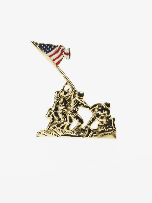 西方人,无人,四个人,站,举,竖图,室内,特写,白天,白色背景,正面,静物,旗帜,国旗,雕塑,欧洲,欧洲人,士兵,弯腰,阴影,艺术,装饰,反射,雕刻,雕像,影子,注视,星条旗,工艺品,观察,看,托,站着,美国国旗,摄影,影棚,观看,纪念,美术,察看,关注,主题,陈列,功能,美学,弯身,兵士,男人,男性,年轻男性,白种人,旗,举起,举手,举着,向上举,向上伸,向上托,站立,彩图,全身,影棚拍摄,拍摄,美利坚合众国国旗