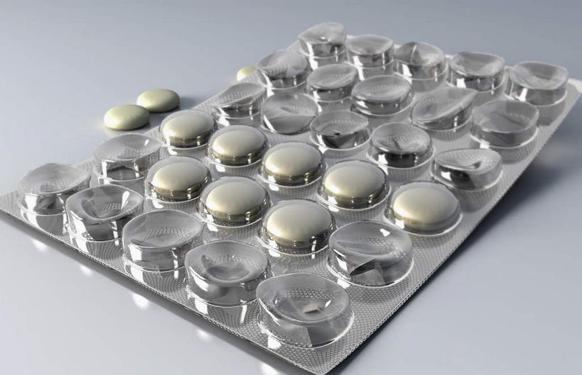 无人,横图,俯视,室内,特写,白天,安全,静物,一排,灰色背景,整齐,药剂,药丸,防护,药片,排列,药品,治疗,保护,药物,医疗,队列,保险,预防,一板,平安,彩图,高角度拍摄