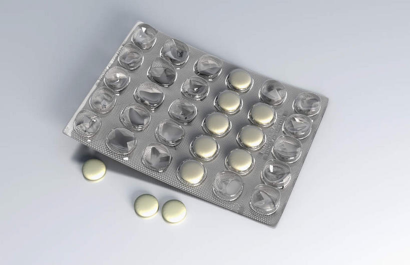 无人,横图,俯视,室内,特写,白天,白色背景,安全,一片,药剂,药丸,防护,药片,白色,药品,治疗,保护,药物,医疗,保险,预防,平安,彩图,高角度拍摄