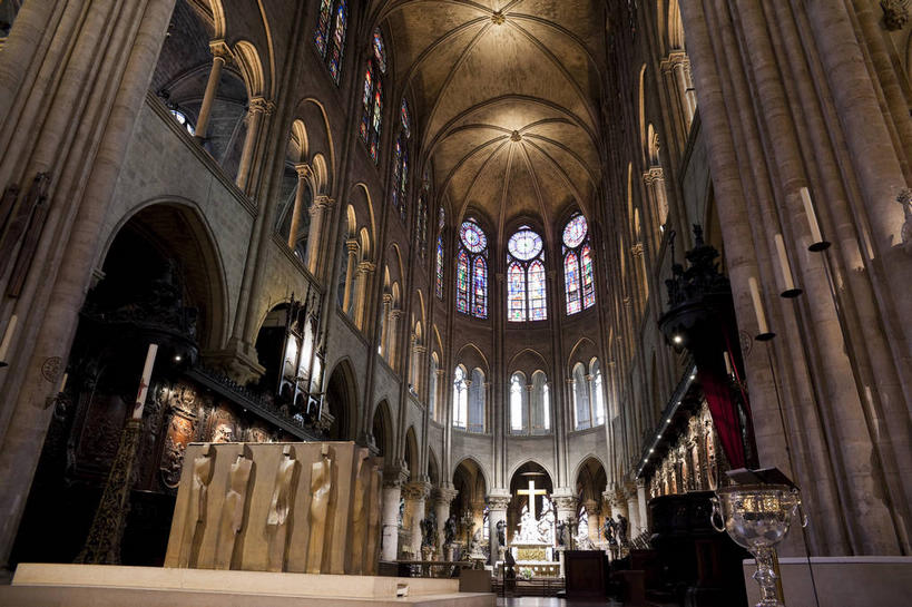 无人,教堂,横图,室内,白天,仰视,旅游,度假,名胜古迹,窗户,标志建筑,地标,建筑,法国,巴黎,巴黎圣母院,欧洲,阴影,节日,遗迹,反射,十字架,影子,墙,拱门,首都,古迹,文化,文物,娱乐,建设,古建筑,玻璃窗,墙壁,墙面,祈祷,享受,休闲,健康,旅游胜地,放松,许愿,宗教,信仰,纪念,哥特式,祈求,基督教,西欧,天主教,法兰西,塞纳河,信念,古文明,哥特式建筑,法兰西共和国,巴黎圣母院大教堂,法兰西第五共和国,法兰西岛,法兰西岛大区,城岛,西岱岛,西堤岛,平安,彩图,低角度拍摄,大教堂,礼拜堂,斯德岛,西泰岛,巴黎省,巴黎市