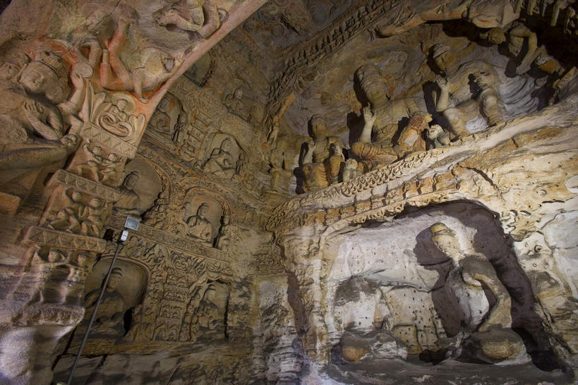 无人,横图,室内,白天,仰视,旅游,度假,名胜古迹,标志建筑,地标,建筑,雕塑,大同,云岗石窟,中国,亚洲,许多,阴影,节日,遗迹,艺术,装饰,反射,雕刻,雕像,影子,洞,很多,古迹,文化,文物,娱乐,建设,古建筑,石雕,工艺品,祈祷,享受,休闲,健康,旅游胜地,放松,许愿,宗教,洞穴,佛教,信仰,纪念,祈求,美术,主题,陈列,古文明,东亚,山西,山西省,穴,云冈石窟,中华人民共和国,华北地区,功能,美学,晋,大同市,释教,平安,彩图,低角度拍摄