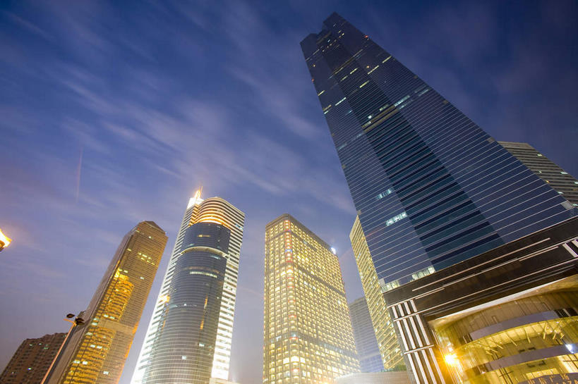 无人,高楼大厦,横图,彩色,室外,白天,仰视,度假,美景,窗户,落地窗,城市风光,城市,大厦,建筑,摩天大楼,霓虹灯,广州,中国,亚洲,一排,许多,阴影,整齐,并列,并排,光线,影子,景观,云,云朵,灯光,七彩,很多,云彩,娱乐,光源,建设,霓虹,玻璃窗,灯,排列,蓝色,白云,倒影,蓝天,天空,天,享受,休闲,景色,放松,晴朗,倒映,照明设备,队列,平行,玻璃幕墙,中信城市广场,东亚,广东,广东省,中信广场,中华人民共和国,华南地区,省会,氖灯,广州市,粤,天河,反照,晴空,彩图,低角度拍摄,大楼,高层建筑,高楼,摩天楼,天河区,天河广场