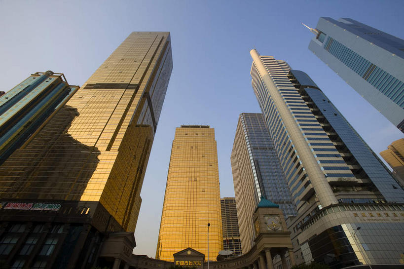 无人,高楼大厦,横图,室外,白天,仰视,度假,美景,窗户,落地窗,城市风光,城市,大厦,建筑,摩天大楼,广州,中国,亚洲,一排,许多,阴影,整齐,并列,并排,光线,影子,景观,建筑群,很多,娱乐,建设,玻璃窗,排列,蓝色,倒影,蓝天,天空,阳光,天,享受,休闲,景色,放松,晴朗,倒映,队列,平行,玻璃幕墙,中信城市广场,东亚,广东,广东省,中信广场,万里无云,中华人民共和国,华南地区,省会,广州市,粤,天河,反照,晴空,晴空万里,彩图,低角度拍摄,大楼,高层建筑,高楼,摩天楼,天河区,天河广场