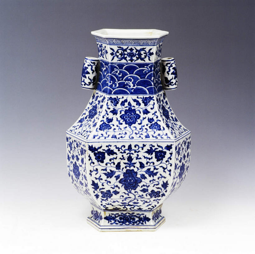 无人,横图,室内,特写,白天,正面,静物,花瓶,灰色背景,艺术,纹路,瓷器,纹理,手工艺品,陶瓷,陶瓷制品,文化,传统,一个,瓶子,工艺品,摄影,影棚,单个,青花瓷,高雅,摄影棚,肌理,自信心,品位,磁器,白地青花瓷,青花,彩图,影棚拍摄,拍摄