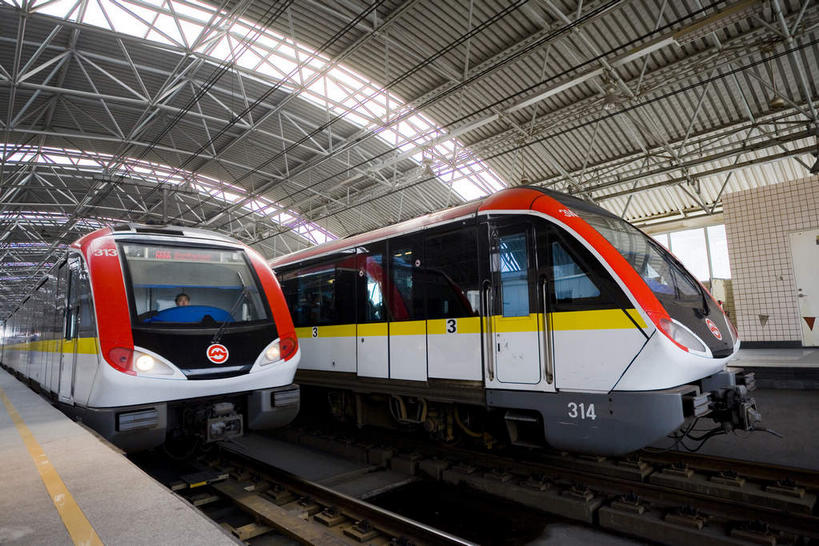 无人,横图,室内,白天,正面,度假,美景,窗户,城市风光,城市,地铁,路,铁路,车站,上海,中国,亚洲,两辆,天窗,景观,地铁站,轨道,站台,轨道交通,交通,铁轨,娱乐,月台,玻璃窗,架子,享受,休闲,景色,放松,运输,支撑,固定,申,宝山区,东亚,徐汇区,上海南站,上海市,中华人民共和国,沪,华东地区,彩图,地铁机动车,地下铁,轻轨,3号线,上海地铁3号线,上海轨道交通3号线,上海火车南站