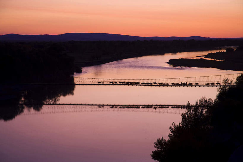无人,横图,室外,白天,正面,旅游,度假,湖,湖泊,美景,日落,水,植物,中国,亚洲,湖面,景观,水流,水面,晚霞,霞光,落日,背光,娱乐,树,树木,绿色,倒影,自然,黄昏,湖水,享受,休闲,景色,彩霞,放松,生长,成长,倒映,自然风光,逆光,东亚,新疆,中华人民共和国,新疆维吾尔自治区,西北地区,昌吉,昌吉回族自治州,夕照,反照,薄暮,夕阳,彩图,傍晚,昌吉州,斜阳,新,吉木萨尔县,五彩湾